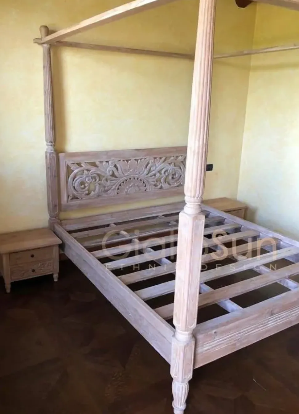 Letto classico Oriente Outlet etnico scontato 31%