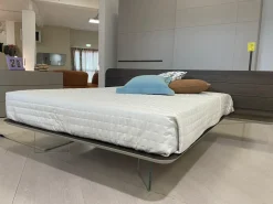Letto design a scomparsa Letto novo Voltan a prezzo ribassato