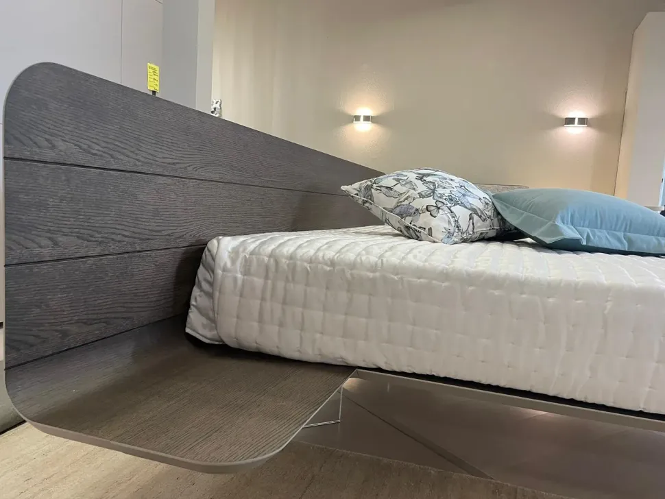 Letto design a scomparsa Letto novo Voltan a prezzo ribassato