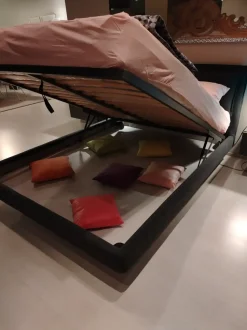 Letto design con contenitore Wiki con contenitore a box V&nice a prezzo scontato