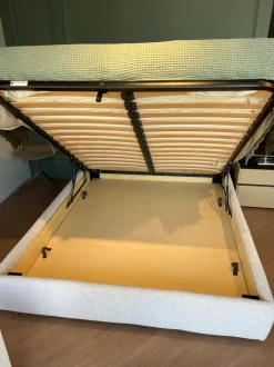 Letto design con contenitore Iorca Bolzan a prezzo scontato