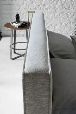 Letto design con contenitore Ipanema Le comfort a prezzo ribassato