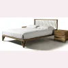 Letto design con gambe * p-120 Dale a prezzo scontato