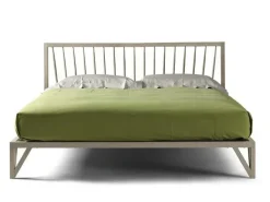 Letto design con gambe * p-120 Dale a prezzo scontato