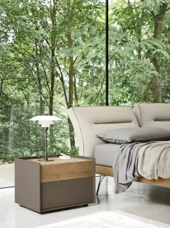 Letto design con gambe Milo Sangiacomo a prezzo ribassato