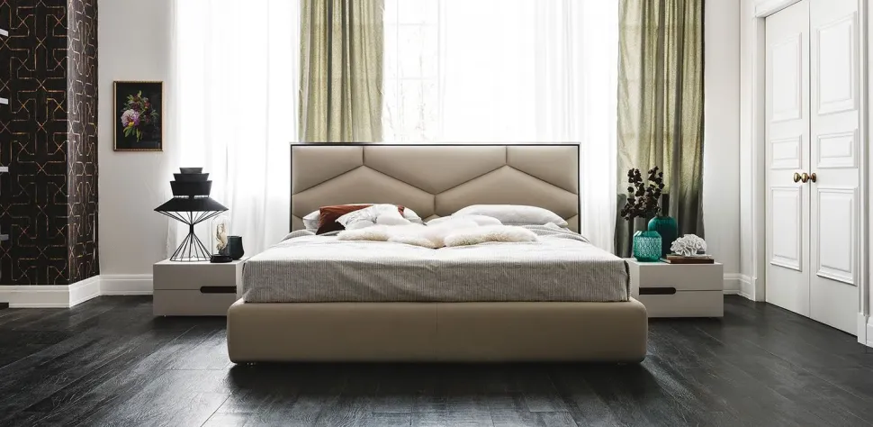 Letto design con giroletto Edward Cattelan a prezzo scontato