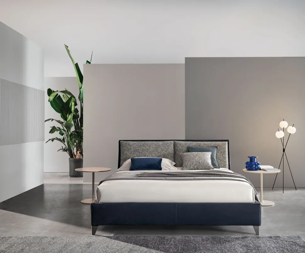 Letto design con giroletto Attico Twils a prezzo ribassato