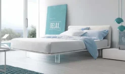 Letto design con piedini Filo Pianca a prezzo scontato
