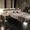 Letto design con piedini Vele_bed Lago a prezzo ribassato