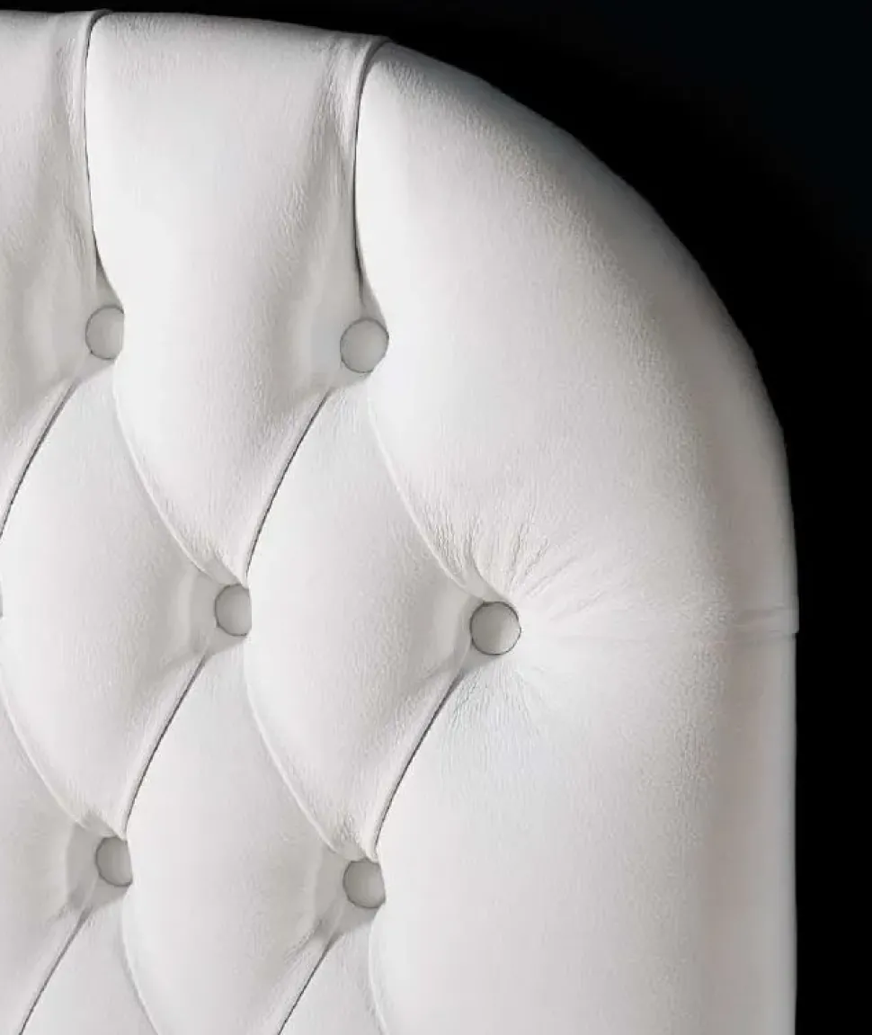 Letto design con piedini Modello milano-roma Artigianale a prezzo ribassato