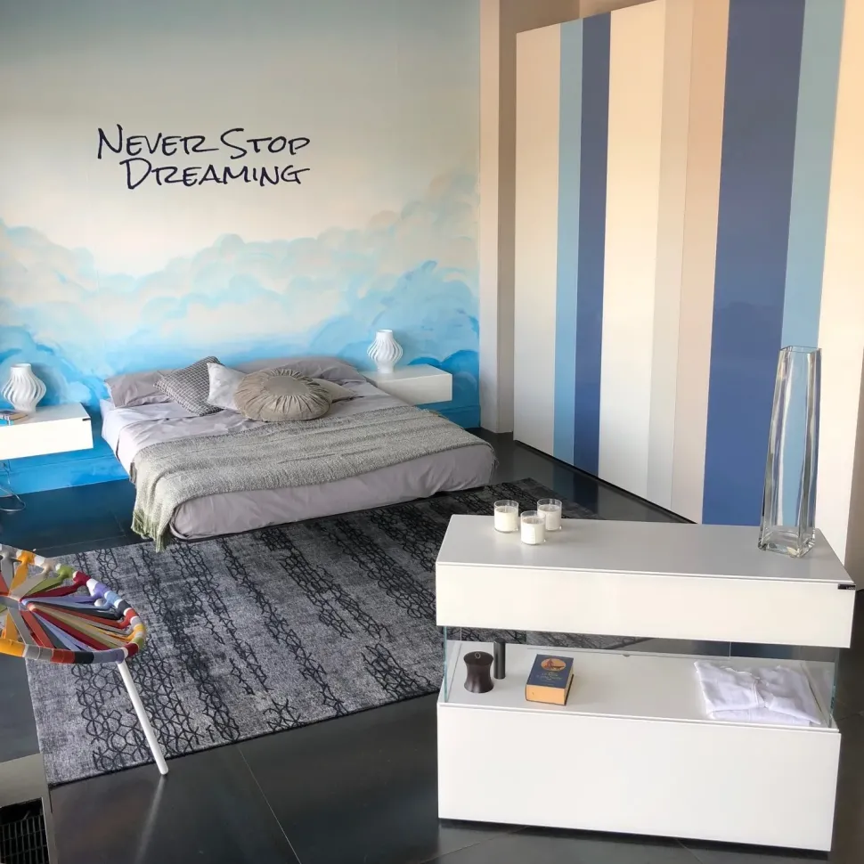 Letto design Fluttua di Lago SCONTATO