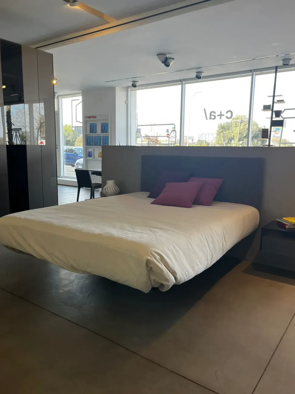 Letto design Fluttua Lago con uno sconto del 25%