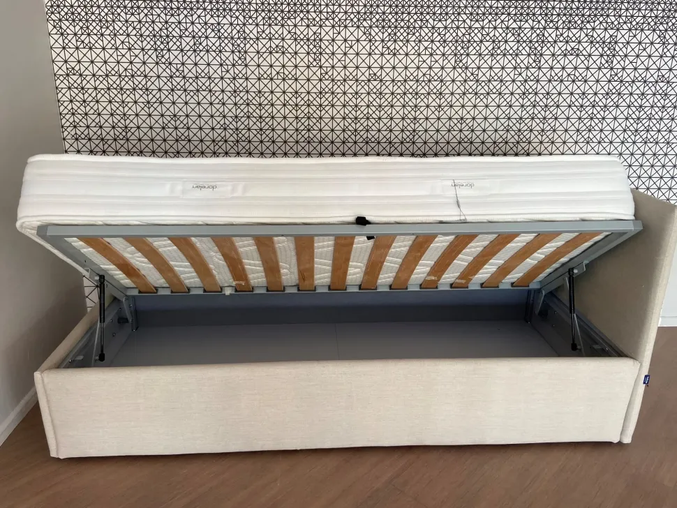 Letto design Line Bolzan con un ribasso del 34%