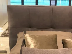 Letto design Max capitonné Twils con un ribasso del 30%