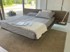 Letto design No-vo quercia Voltan con uno sconto del 20%