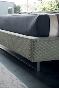 Letto imbottito con contenitore 200 x 200 Artigianale a prezzo ribassato