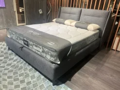 Letto imbottito con contenitore Join Bside a prezzo ribassato