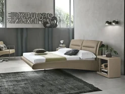 Letto imbottito con gambe Stromboli Target point a prezzo ribassato