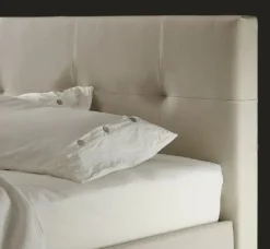 Letto imbottito con gambe Alexia light Ergogreen a prezzo ribassato