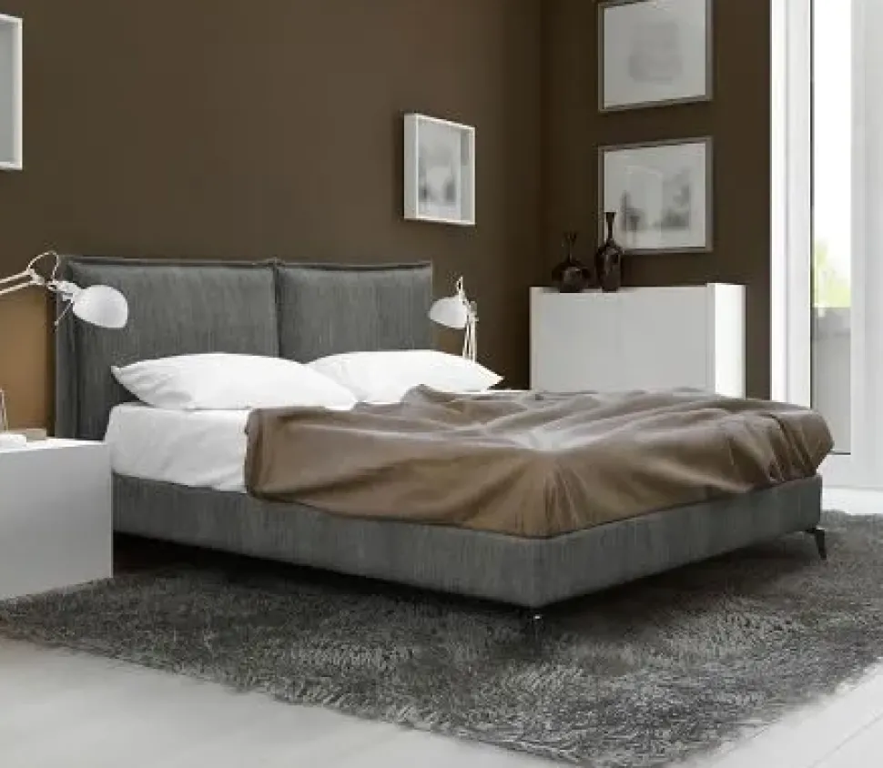 Letto imbottito con gambe Pegaso Salvetti a prezzo ribassato