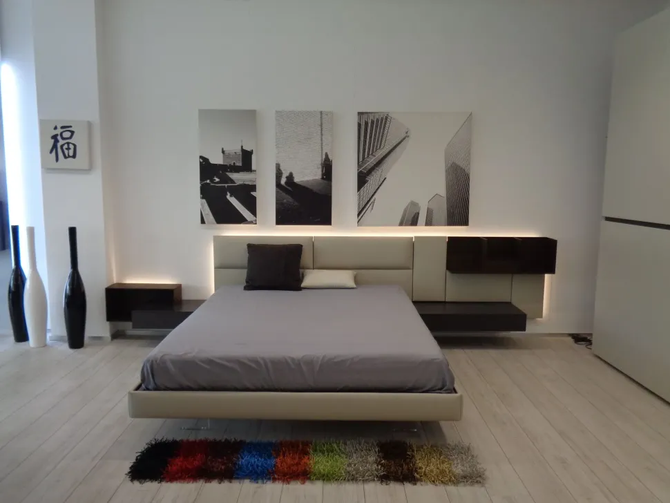 Letto imbottito con giroletto Ecletto Sangiacomo a prezzo scontato