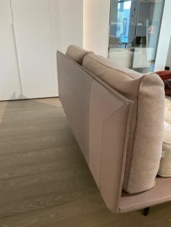 Letto imbottito con giroletto Letto