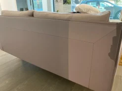 Letto imbottito con giroletto Letto