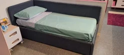 Letto imbottito con giroletto Bravo Moretti compact camerette a prezzo scontato