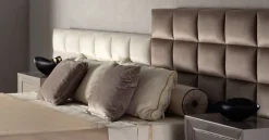 Letto imbottito con giroletto Letto maxi centauro velluto  Md work a prezzo scontato