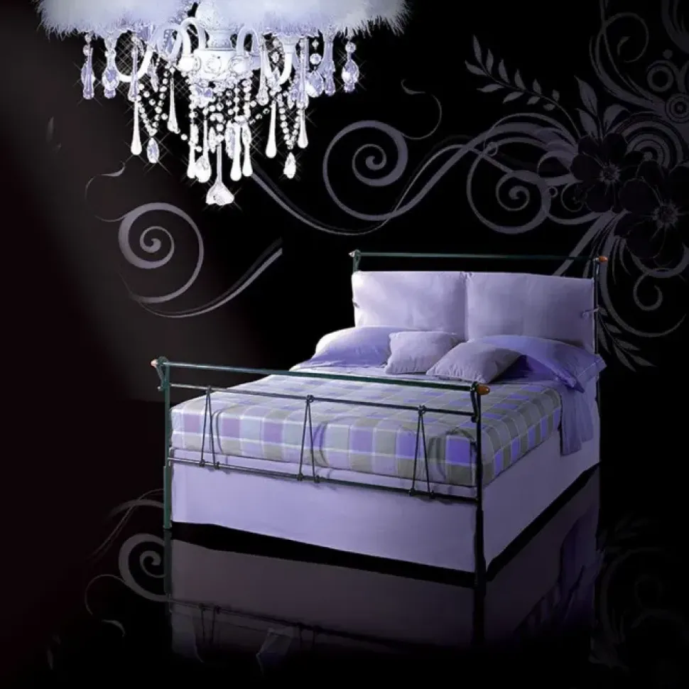 Letto imbottito con piedini Letto matrimoniale giove Pama letti a prezzo scontato