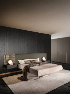 Letto imbottito con piedini Steel free_bed Lago a prezzo scontato