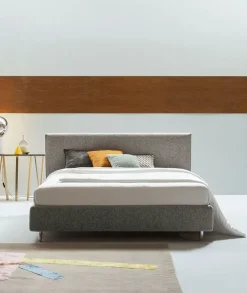 Letto imbottito con piedini Dread Twils a prezzo scontato