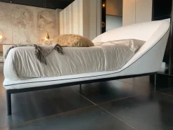 Letto imbottito con piedini Domenica 160x200 Pianca a prezzo scontato