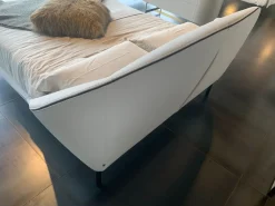 Letto imbottito con piedini Domenica 160x200 Pianca a prezzo scontato