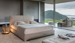 Letto imbottito modello Atelierm: contatta il venditore per scoprire il prezzo