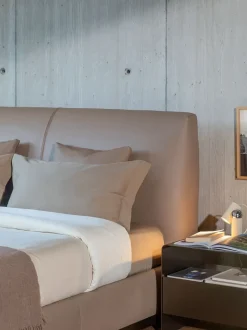 Letto imbottito modello Atelierm: contatta il venditore per scoprire il prezzo