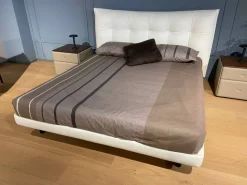 Letto imbottito modello Aurora tre: richiedi ora il prezzo riservato