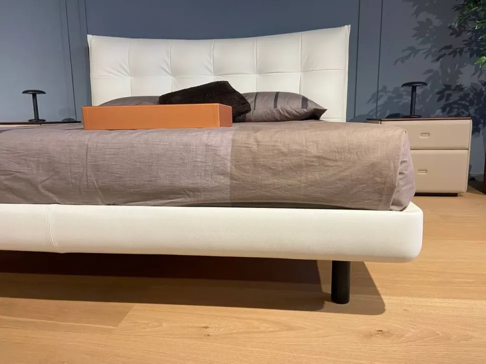 Letto imbottito modello Aurora tre: richiedi ora il prezzo riservato