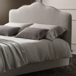 Letto imbottito modello Barbara: contatta il venditore per scoprire il prezzo
