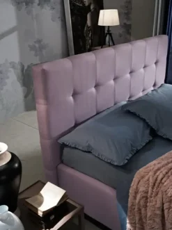 Letto imbottito modello Domino di Artigiana letti scontato 35%