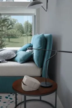 Letto imbottito modello Fris di Le comfort scontato 30%