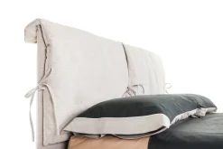 Letto imbottito modello Pronta consegna di Collezione esclusiva scontato 46%