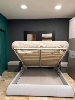 Letto imbottito modello Roger di Giessegi scontato 50%