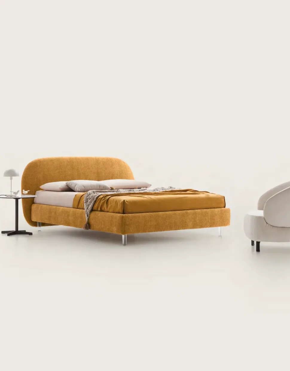 Letto imbottito modello Whell di Le comfort scontato 40%