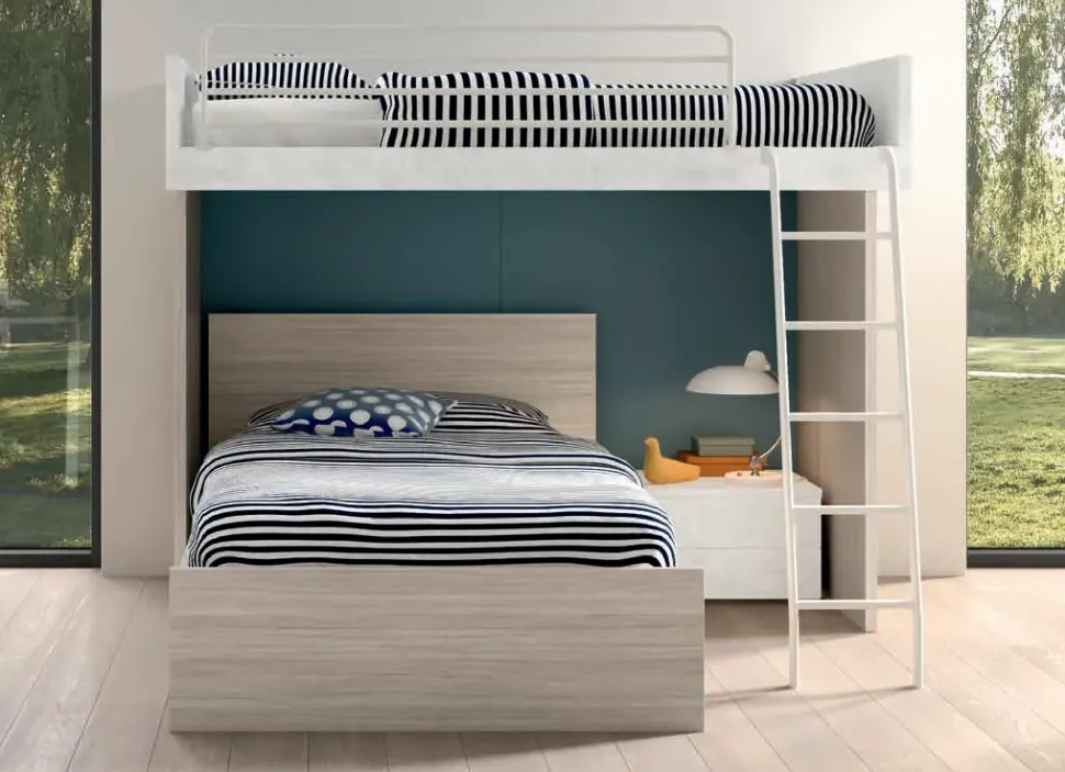 Letto in laccato modello Maxi di Zg mobili scontato 40%