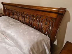 Letto in legno con giroletto Le primule Le fablier a prezzo scontato