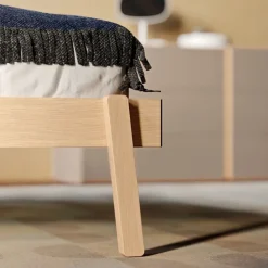 Letto in legno con giroletto Letto moderno ginevra Mottes selection a prezzo scontato