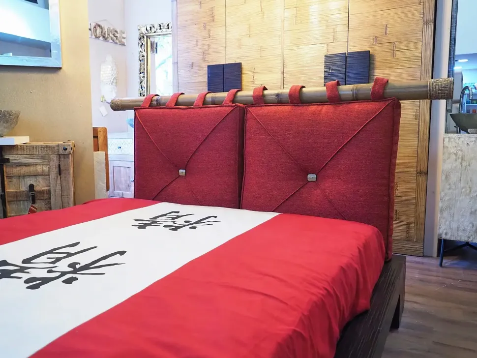 Letto in legno con giroletto Letto zedn japan legno ebambu con cuscinoni red Nuovi mondi cucine a prezzo scontato