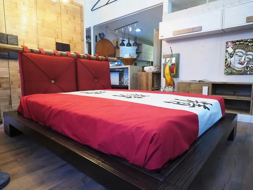 Letto in legno con giroletto Letto zedn japan legno ebambu con cuscinoni red Nuovi mondi cucine a prezzo scontato