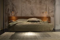 Letto in legno con piedini Fluttua wildwood Lago a prezzo scontato